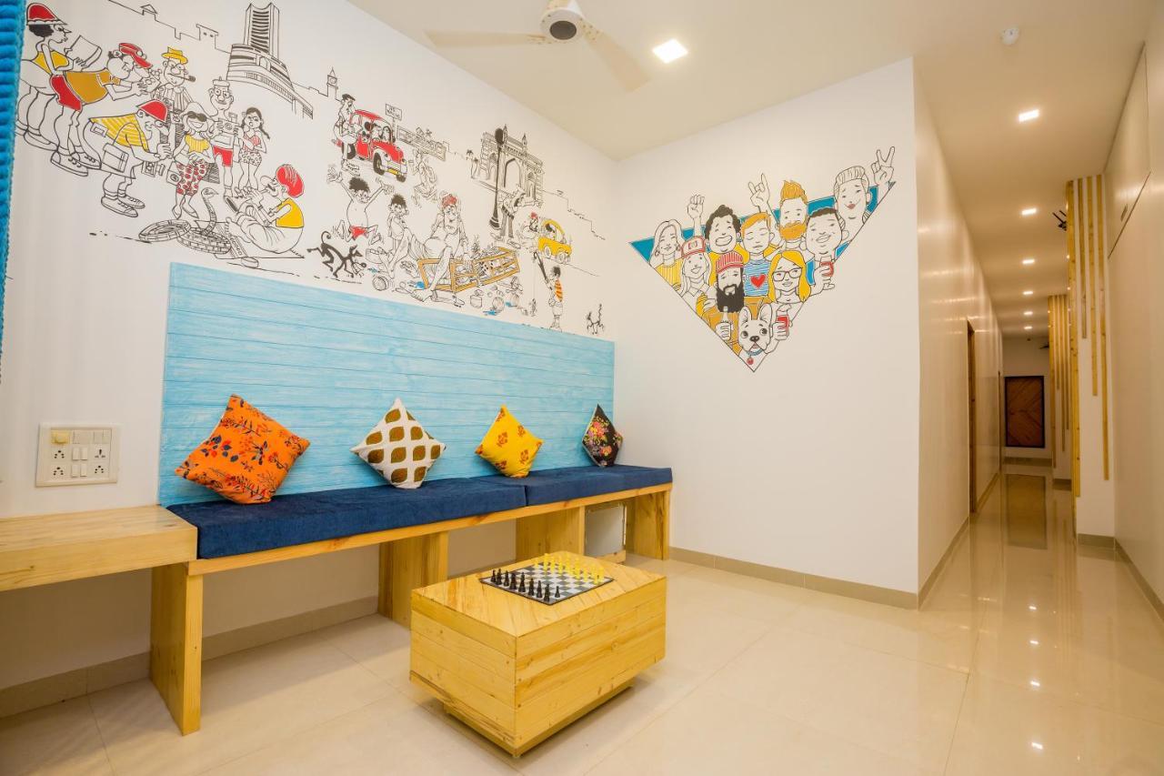 Nap Manor Hostels Mumbai  Buitenkant foto